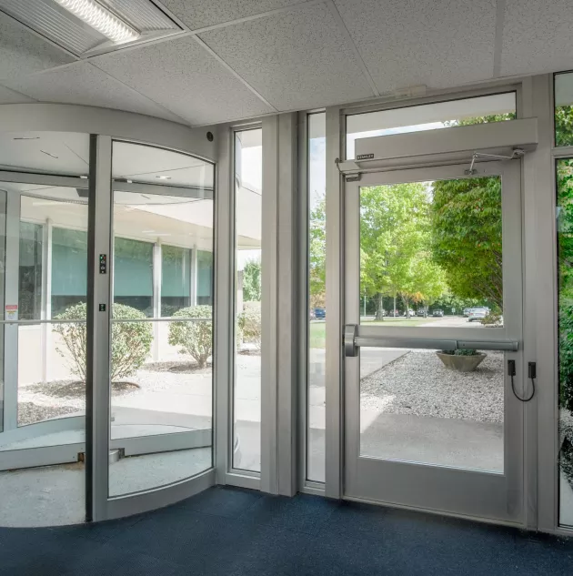 Stanley automatic deals doors